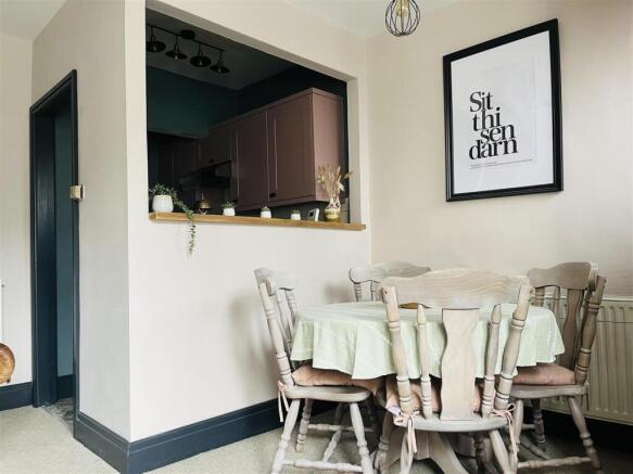 2 bed Terraced for sale Image 6