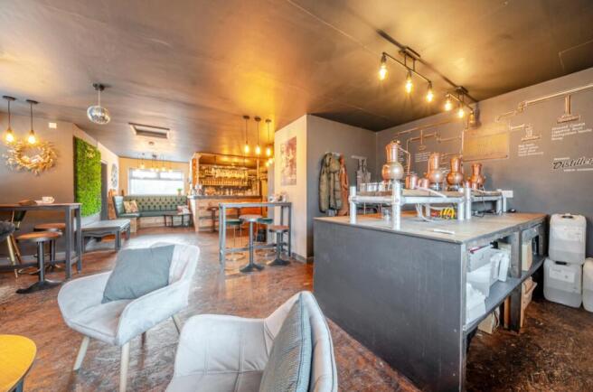 1374447-4-6904955ac6079