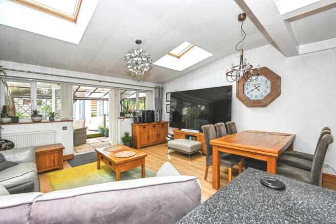 Familyroom/Kitchen