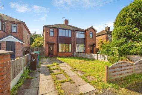 Albert Gardens, Manchester, Greater Manchester, M40