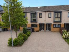 8, Holyrood Drive, Dunstable LU5 5FW