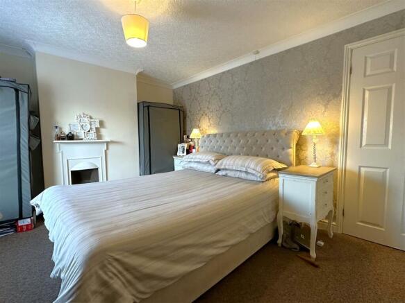 Master Bedroom 396