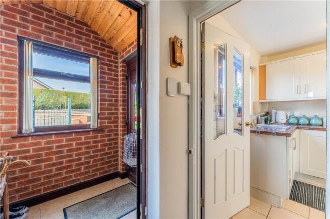 4 bed Detached for sale Image 7