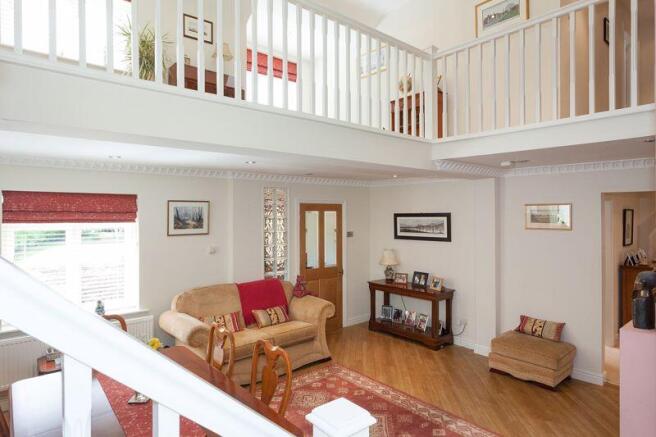 DINING/LIVING HALL