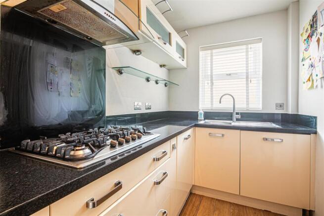 3 bed Detached for sale Image 8