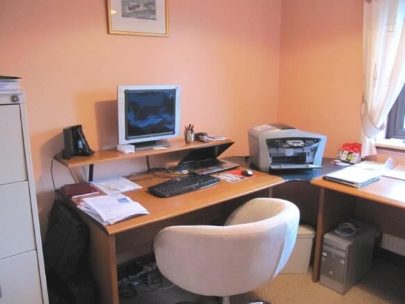 Photo 8