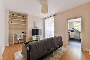 Flat A, 58, Lavender Gardens, London SW11 1DN
