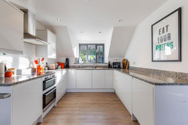 12 Kitchen Dartway