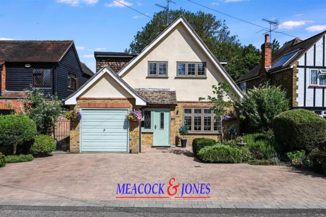 3-bed detached on Common Road, Ingrave, Brentwood, £795,000