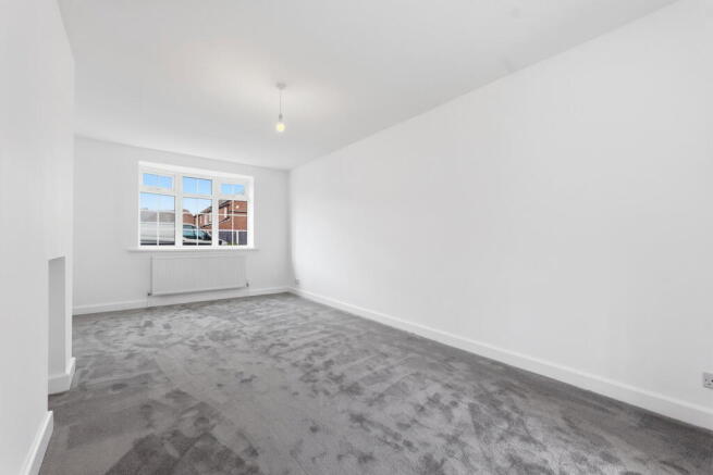 3 bed Semi-Detached for sale Image 8
