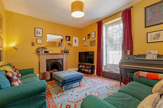 Reception Room-1.jpg