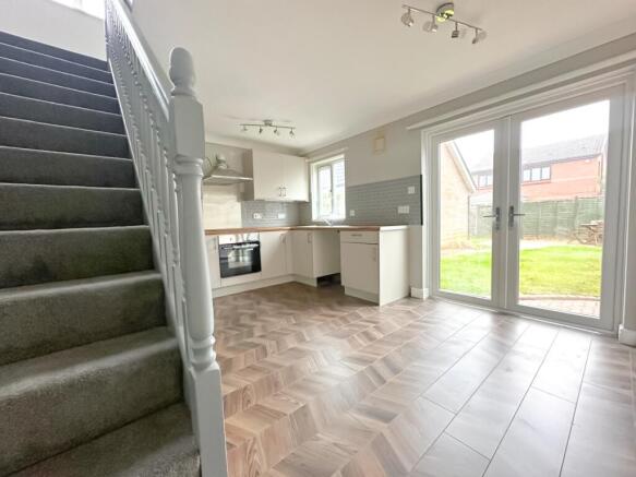 3 bed Semi-Detached to rent Image 10