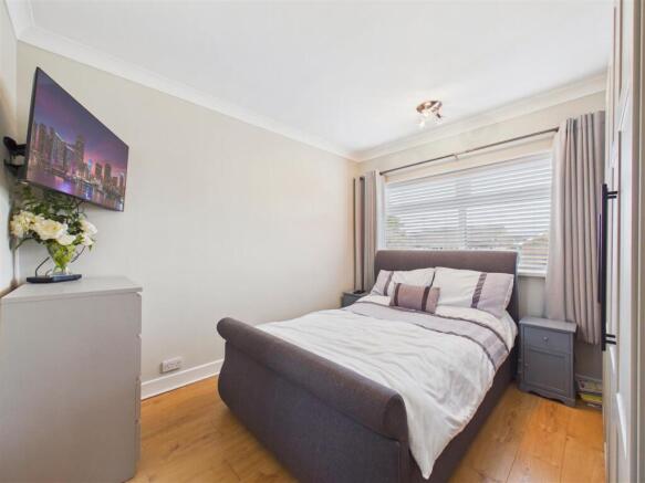 3 bed Semi-Detached for sale Image 12