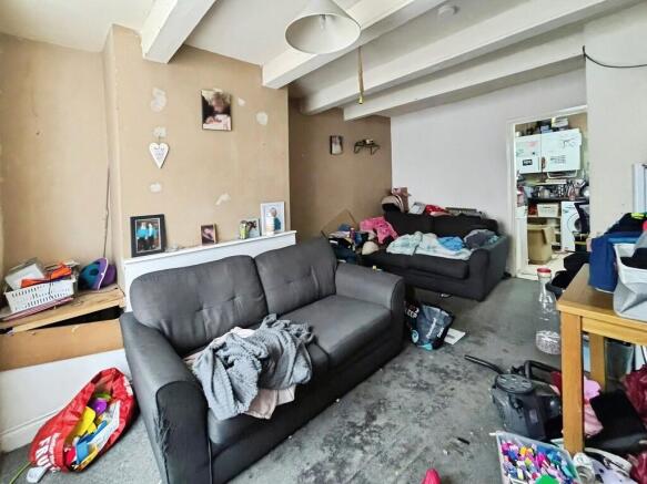 e1dd7fc1-WhatsApp...