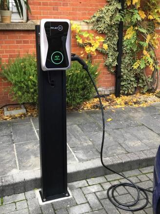 Typical PH/EV Charger