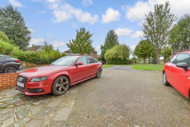 Driveway/Parking