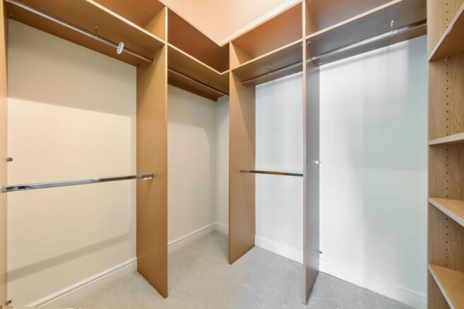 Walk-in Wardrobe