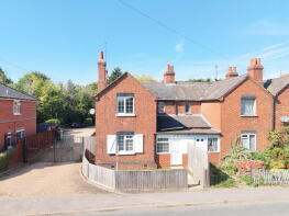4, Chequers Bridge Cottages, Market Lane, Iver SL0 9RR