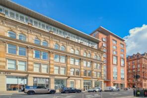 Flat 2/4, 128, Ingram Street, Glasgow G1 1EJ