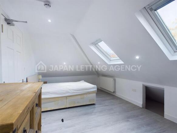 Room 5-1.jpg