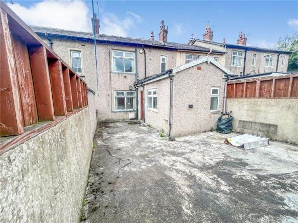 3 bed Terraced for sale Image 10