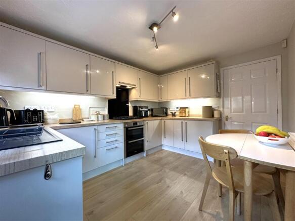 Stylish Dining Kitchen 838