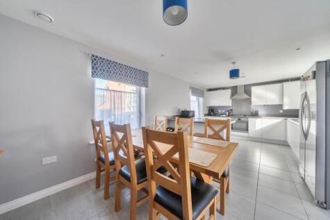 Angus Way, Waterlooville