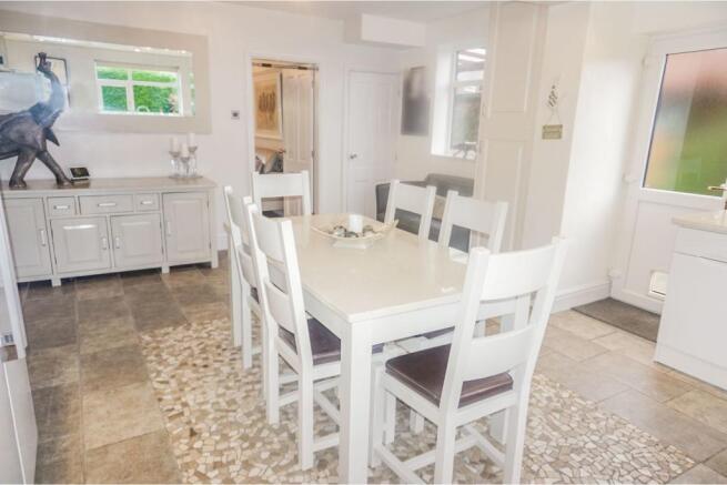 Kitchen/Breakfast