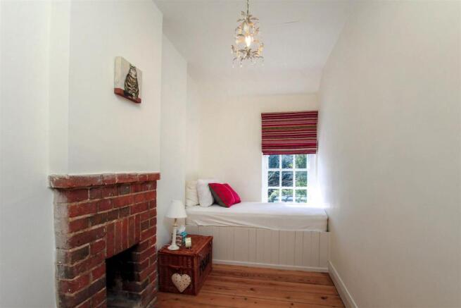 bedroom 3.jpg