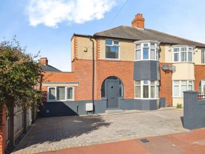 Burnopfield Gardens, Denton Burn, Newcastle Upon Tyne