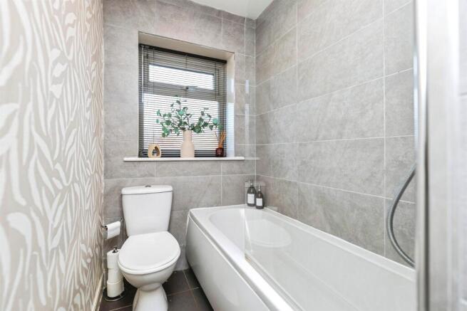 2 bed Terraced for sale Image 12