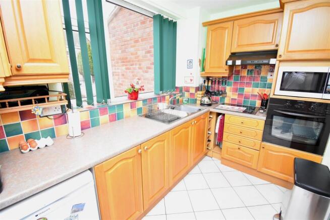 KITCHEN.jpg
