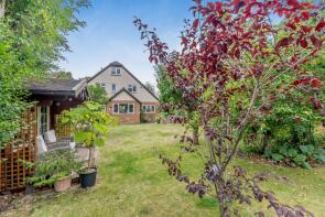 7 Goodeaves, Church Grove, Amersham HP6 6SH