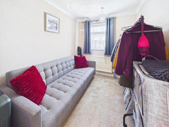 2 bed Semi-Detached Bungalow for sale Image 7