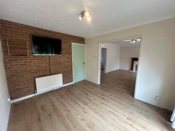 4 bed Detached to rent Image 4