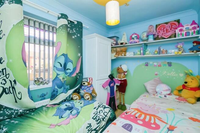Photo 12