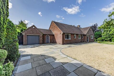 Queensgate, Bramhall, SK7