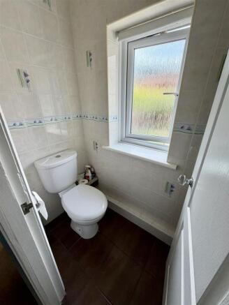 3 bed Semi-Detached for sale Image 9