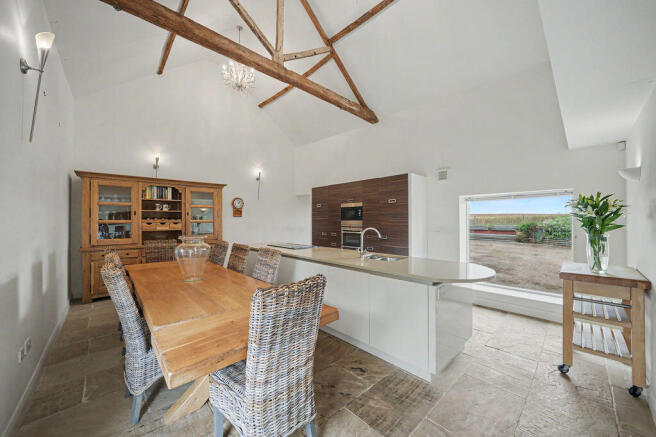 4 bed Barn Conversion for sale Image 9