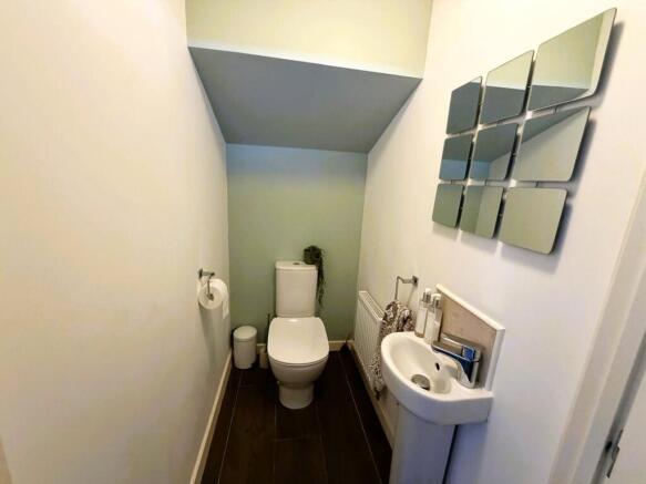 3 bed Semi-Detached for sale Image 7