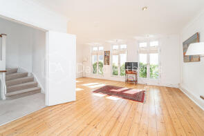 2, Highgate Close, Hornsey, London N6 4SD