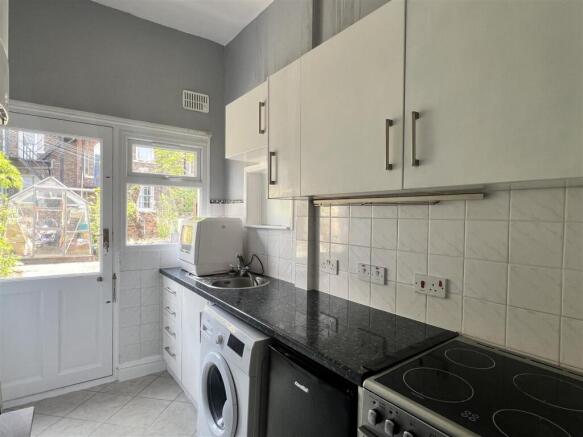 3 bed Semi-Detached for sale Image 9