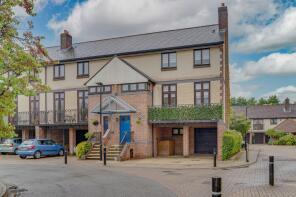 38, Mayfair Gardens, Southampton SO15 2TW