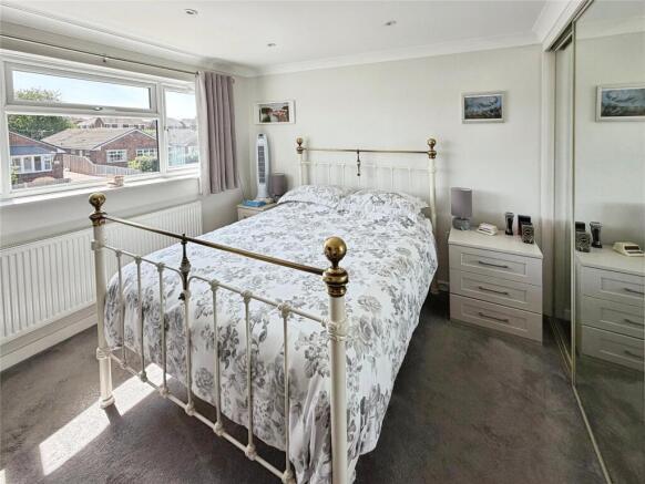 3 bed Detached for sale Image 8