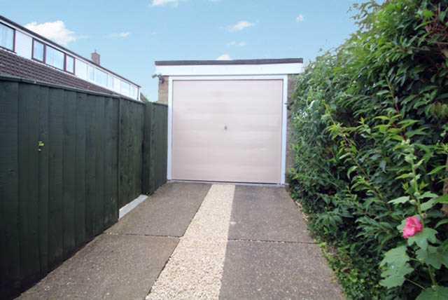 Detached Garage