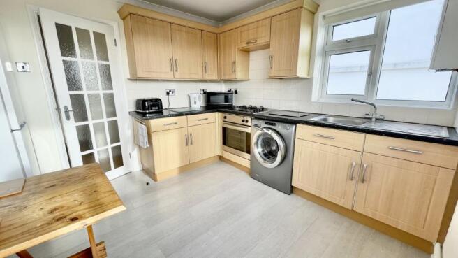Kitchen/breakfast ro