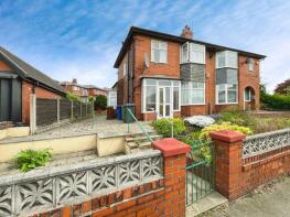 33, Rhiwlas Drive, Bury BL9 9DD