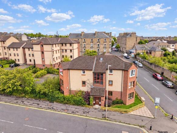 68 Dundonald Court Dundee New EXTS-2.jpg