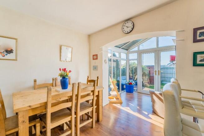 4 bed Detached for sale Image 6