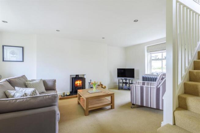 Sitting Room 1.jpg